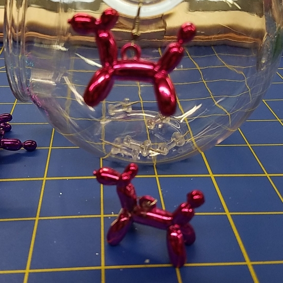 Balloon Dogs Earrings Dangling - Picture 5 of 5